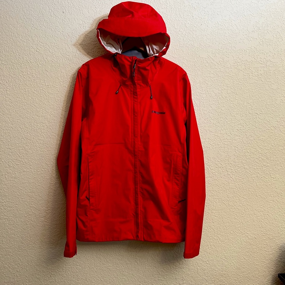 Patagonia Red Rain Jacket, Men’s Large, in Great Condition!